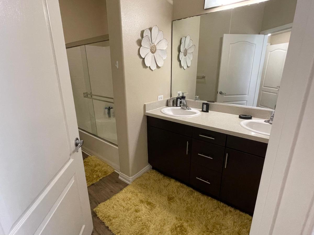 Aqua Marina Del Rey/2 Bedroom Apartment *